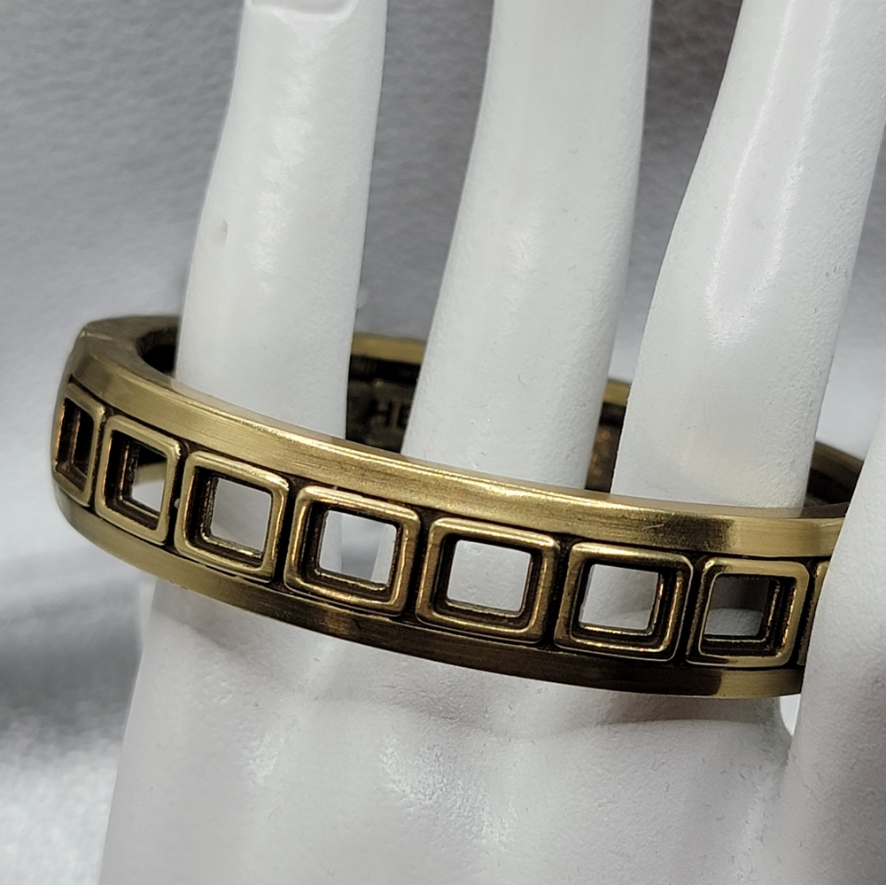HEIDI DAUS Elegant Blue and Gold Women's CLAMPER Bracelet - Picture 2 of 4